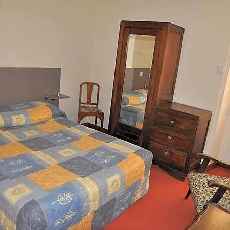 Hotell Des Platanes 2*
